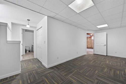 107 Strathmore Lakes Common, Strathmore, AB - Indoor Photo Showing Other Room