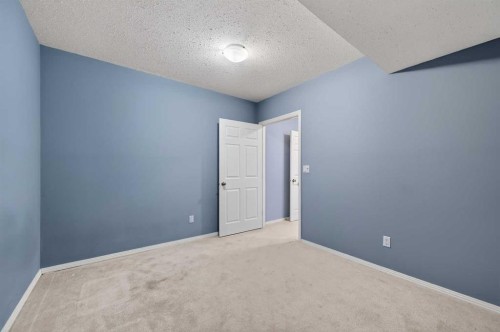 107 Strathmore Lakes Common, Strathmore, AB - Indoor Photo Showing Other Room