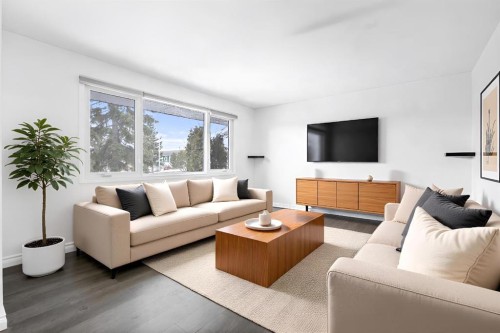 724 Pinecliff Road Ne, Calgary, AB - Indoor Photo Showing Living Room