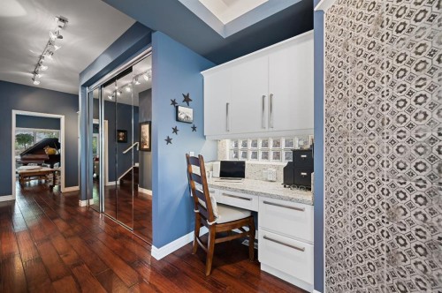 103 Stratton Park Sw, Calgary, AB 