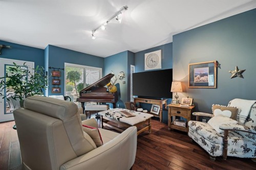 103 Stratton Park Sw, Calgary, AB 