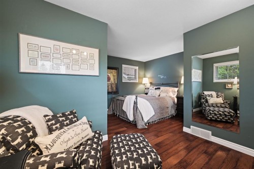 103 Stratton Park Sw, Calgary, AB 