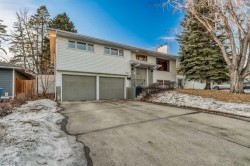 10427 Wapiti Drive SE Calgary, AB T2J 1J3