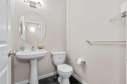 28 Panton Court Nw, Calgary, AB 