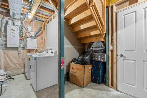 28 Panton Court Nw, Calgary, AB 