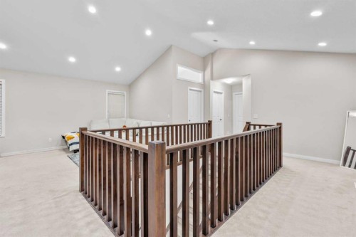 28 Panton Court Nw, Calgary, AB 