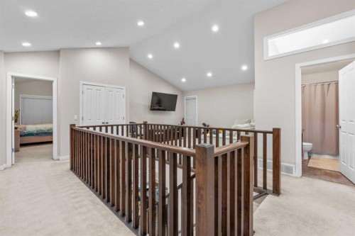 28 Panton Court Nw, Calgary, AB 