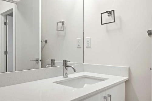 2215-15 Skyview Point Crescent Ne, Calgary, AB - Indoor Photo Showing Bathroom