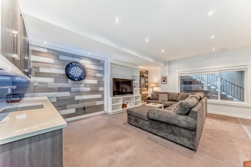 2807 25 Street Sw, Calgary, AB - Indoor Photo Showing Living Room