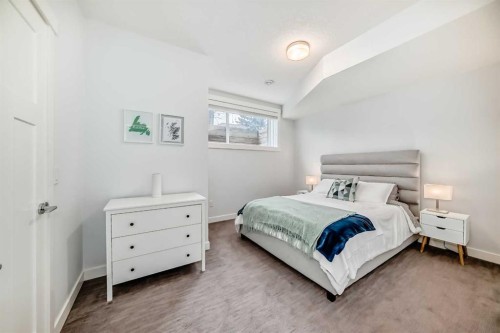 2807 25 Street Sw, Calgary, AB - Indoor Photo Showing Bedroom