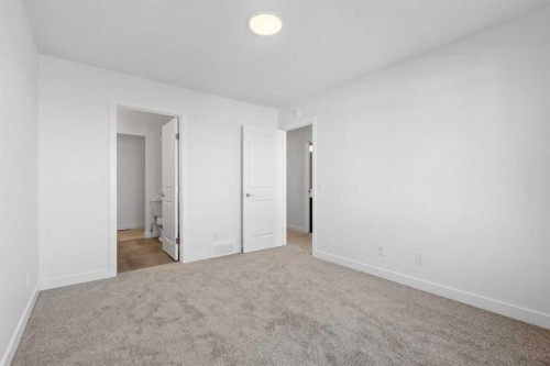 229-65 Belvedere Point Se, Calgary, AB - Indoor Photo Showing Other Room