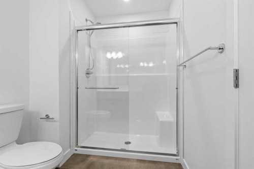 229-65 Belvedere Point Se, Calgary, AB - Indoor Photo Showing Bathroom
