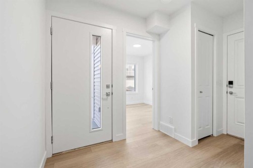 229-65 Belvedere Point Se, Calgary, AB - Indoor Photo Showing Other Room