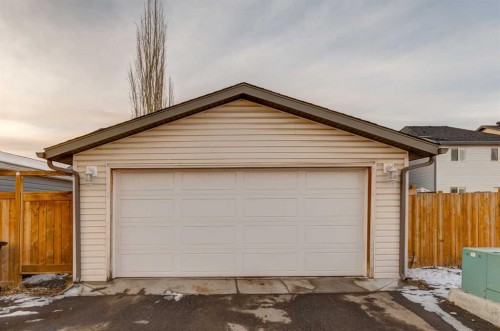 152 New Brighton Grove Se, Calgary, AB - Outdoor With Exterior
