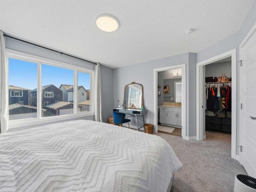 124 Highview Gate Se, Airdrie, AB 