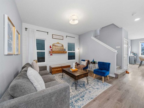 124 Highview Gate Se, Airdrie, AB 