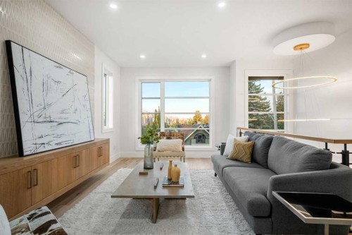 1415 24 Street Sw, Calgary, AB - Indoor Photo Showing Living Room
