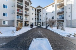 102-1717 60 Street SE Calgary, AB T2A 7Y7