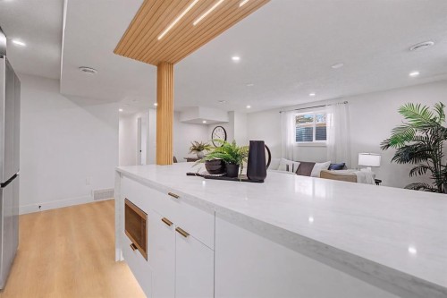 204 Martell Road Ne, Calgary, AB - Indoor Photo Showing Kitchen