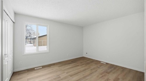 3419 143 Avenue Nw, Edmonton, AB - Indoor Photo Showing Other Room