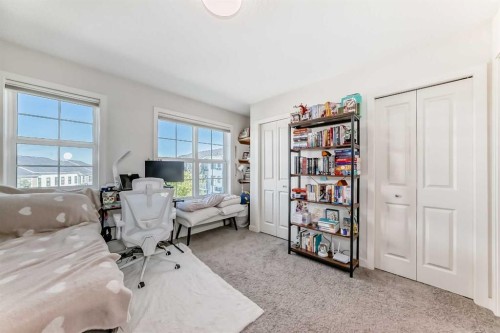 84 Sherwood Row Nw, Calgary, AB - Indoor Photo Showing Other Room