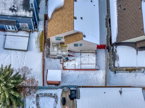 109 Somerset Close Sw, Calgary, AB - Outdoor