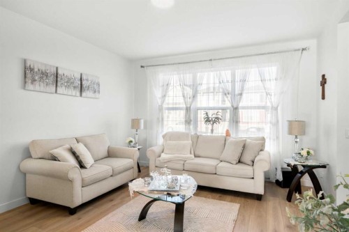 313 Ambleton Drive Nw, Calgary, AB - Indoor Photo Showing Living Room