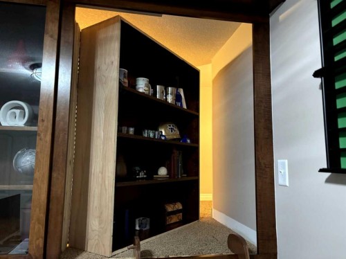 164 Hillcrest Boulevard, Strathmore, AB - Indoor Photo Showing Other Room