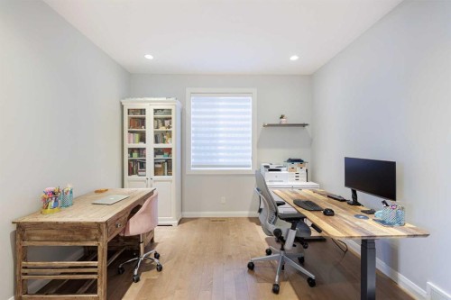 155 Crestridge Hill Sw, Calgary, AB - Indoor Photo Showing Office