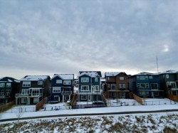 155 Crestridge Hill SW Calgary, AB T3B 6H1