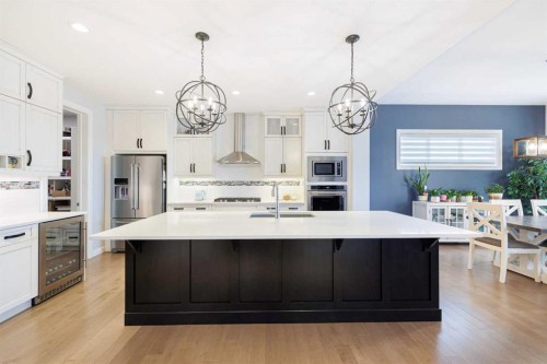 155 Crestridge Hill Sw, Calgary, AB - Indoor Photo Showing Kitchen With Upgraded Kitchen