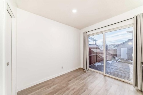 294 Elgin View Se, Calgary, AB - Indoor Photo Showing Other Room