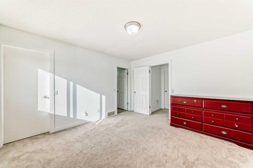 294 Elgin View Se, Calgary, AB - Indoor Photo Showing Other Room