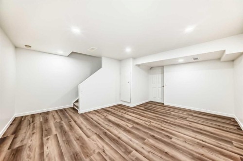 294 Elgin View Se, Calgary, AB - Indoor