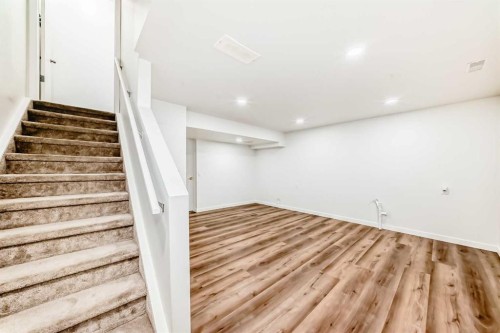 294 Elgin View Se, Calgary, AB - Indoor Photo Showing Other Room