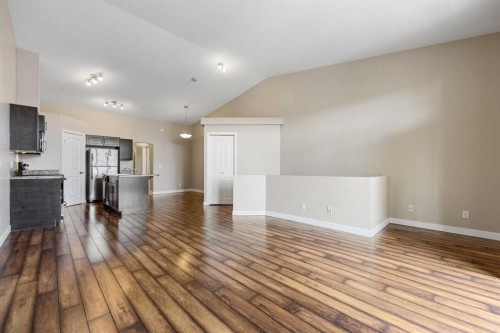 2203-230 Eversyde Boulevard Sw, Calgary, AB - Indoor Photo Showing Kitchen