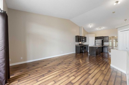 2203-230 Eversyde Boulevard Sw, Calgary, AB - Indoor Photo Showing Kitchen