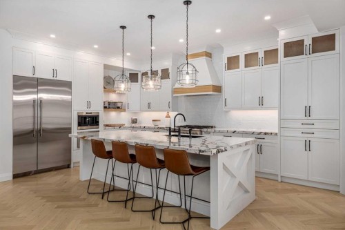 2032 41 Avenue Sw, Calgary, AB - Indoor Photo Showing Kitchen With Stainless Steel Kitchen With Upgraded Kitchen
