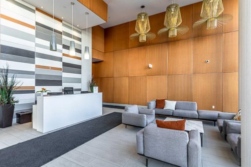 205-519 Riverfront Avenue Se, Calgary, AB - Indoor