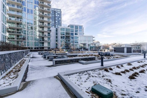 205-519 Riverfront Avenue Se, Calgary, AB - Outdoor