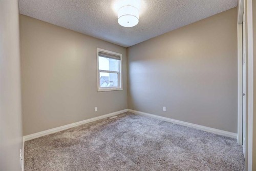 70 Masters Crescent Se, Calgary, AB - Indoor Photo Showing Other Room