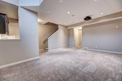 70 Masters Crescent Se, Calgary, AB - Indoor Photo Showing Other Room