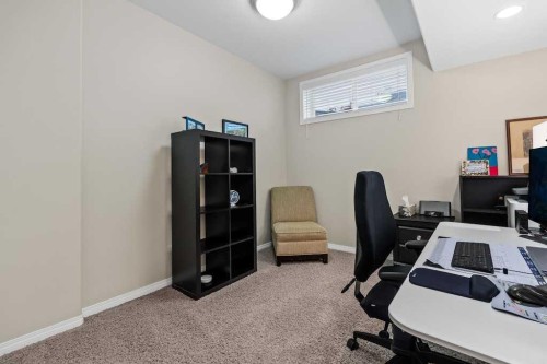 18 Simcoe Terrace Sw, Calgary, AB - Indoor Photo Showing Office