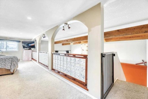 427 Cole Crescent, Carseland, AB - Indoor Photo Showing Other Room