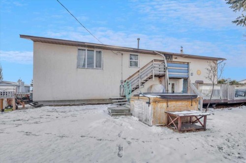 427 Cole Crescent, Carseland, AB - Outdoor