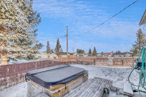 427 Cole Crescent, Carseland, AB - Outdoor