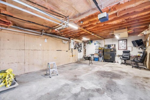 427 Cole Crescent, Carseland, AB - Indoor