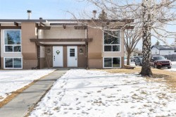 4954 Rundlewood Drive NE Calgary, AB T4C 1Y9