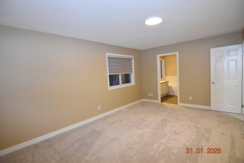 78 Somerglen Way Sw, Calgary, AB - Indoor Photo Showing Other Room