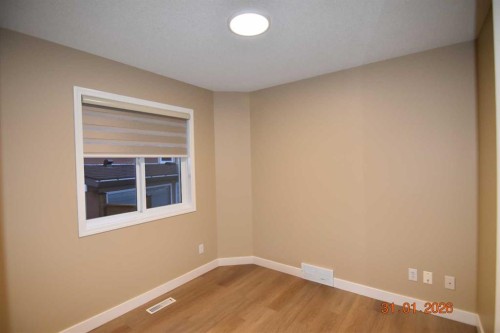 78 Somerglen Way Sw, Calgary, AB - Indoor Photo Showing Other Room